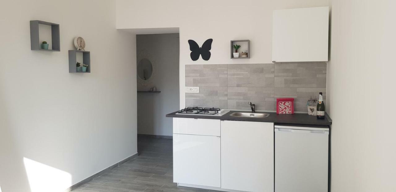 Butterfly House Bed and Breakfast Σαλέρνο Εξωτερικό φωτογραφία